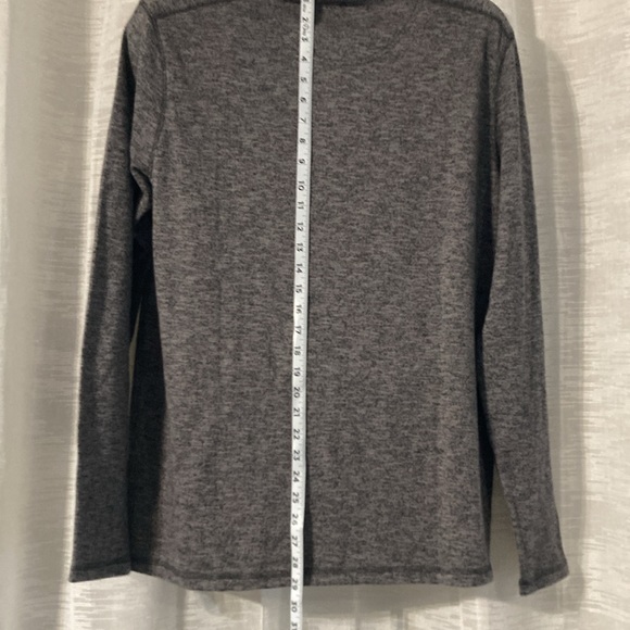Treasure & Bond Double Knit Henley Size XL Long sleeve Gray. 3 button placket . - Picture 6 of 9